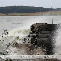 В рамках учения «Запад-2025» военнослужащие преодолели водную преграду