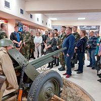 72-у гвардейскому Объединенному учебному центру −81!