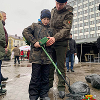 Борисов отметил День защитников Отечества и Вооруженных Сил