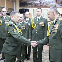 Традициям верны