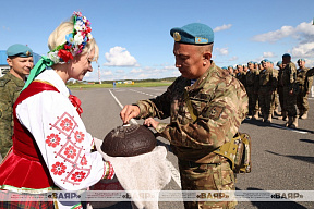Воинский контингент из Казахстана прибыл в Беларусь для участия в совместных учениях ОДКБ