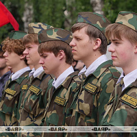 Торжественная церемония закрытия учебно-полевого сбора прошла у мемориала героям 120-й дивизии в Уручье