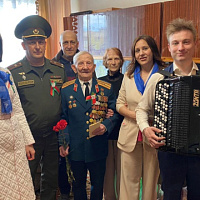 В благодарность за мирное небо