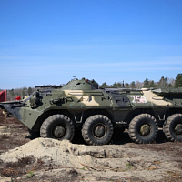 Учатся десантники