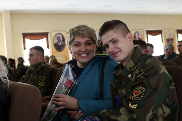 Торжественное утро в 36-й дорожно-мостовой и 65-й автомобильной бригадах 