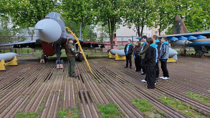 Учащиеся Национального детского технопарка посетили военный факультет в БГАА