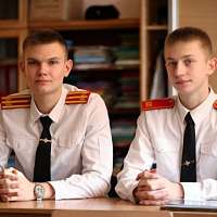 Заветные алые погоны