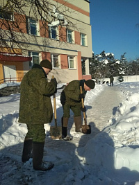 Гвардейцы пришли на помощь