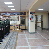 «С праздником, воины-связисты!»