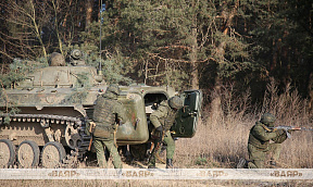 Занятия по боевой подготовке с военнослужащими 6 омбр