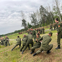 В рамках военно-патриотического воспитания 