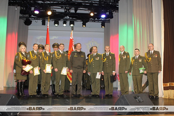 Торжественное собрание, посвященное 15-летию со дня образования 1-го зенитного ракетного полка ВВС и войск ПВО