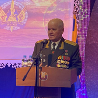 С праздником, зенитчики!