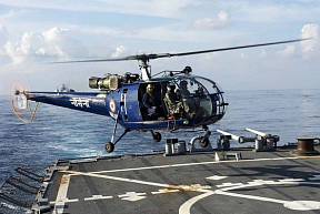 Минобороны Индии ищет потенциальных поставщиков вертолетов NUH для ВМС страны