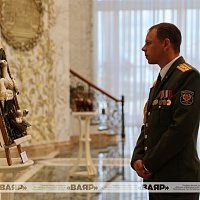 Личный состав военного информационного агентства «Ваяр» посетил с экскурсией Дворец Независимости