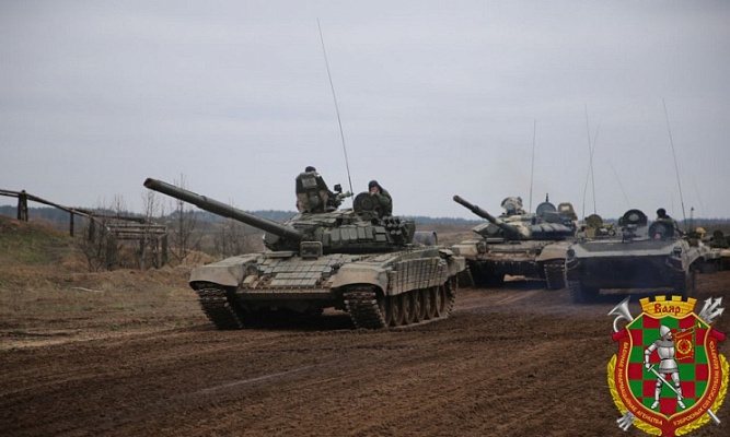 Продолжают выполнять задачи