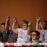 Белорусские военные артисты устроили праздник на полигоне Ашулук