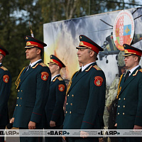 На полигоне под Борисовом состоялся праздничный концерт 