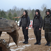 Взвод идет в учебный бой