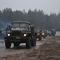 Гвардейцы с маршем справились!