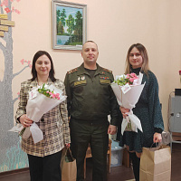 В воинских частях и соединениях прошли праздничные мероприятия, посвящённые Дню женщин