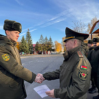 В 60-м отдельном полку связи состоялось чествование военнослужащих