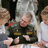 Рождественская сказка цвета хаки