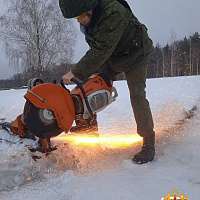 С упором на практику