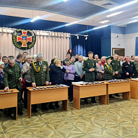 Полоцким кадетам вручили алые погоны