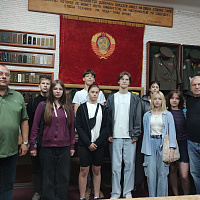 Воспитанники военно-патриотического лагеря посетили 11 омбр 