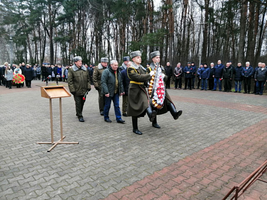 Почтили память героев