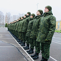 Занятия по строевой подготовке с личным составом нового пополнения 36 дмостбр