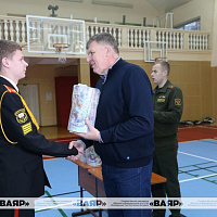 Воспитанников МСВУ поздравили с наступающим Новым годом и Рождеством