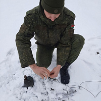 Учатся гвардейцы