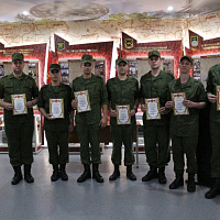 Достойно исполнили воинский долг