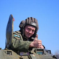 Учатся десантники