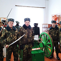 С праздником, артиллеристы!