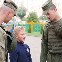 Белорусские военные поблагодарили юного патриота 