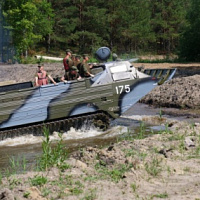 Занятия по преодолению водной преграды