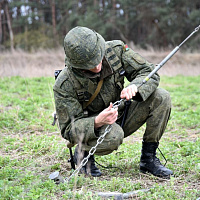 С подразделениями 48-го отдельного батальона РЭБ проходят состязания на лучший экипаж станции помех