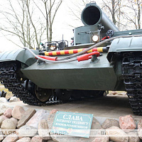 С годовщиной!