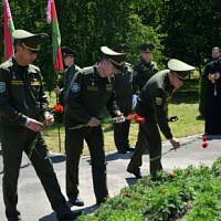 Увековечивая память Героев