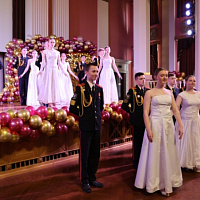 Сегодня для суворовцев Минского СВУ прозвенел последний звонок