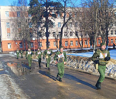Военнослужащие 72 ОУЦ совершили марш-бросок