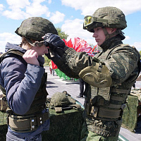 Праздничные мероприятия у мемориального комплекса «Курган Славы»