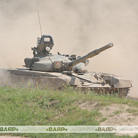 Военнослужащие 72 ОУЦ выполнили упражнение по вождению боевых машин