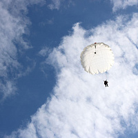 Военнослужащие 5 обрСпН выполнили десантирование на воду из вертолёта
