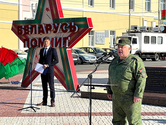 Церемония закрытия учебных сборов с военнообязанными территориальных войск Гомельской области