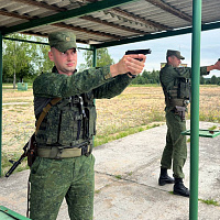 Военнослужащие воинских соединений и частей продолжают совершенствовать воинское мастерство