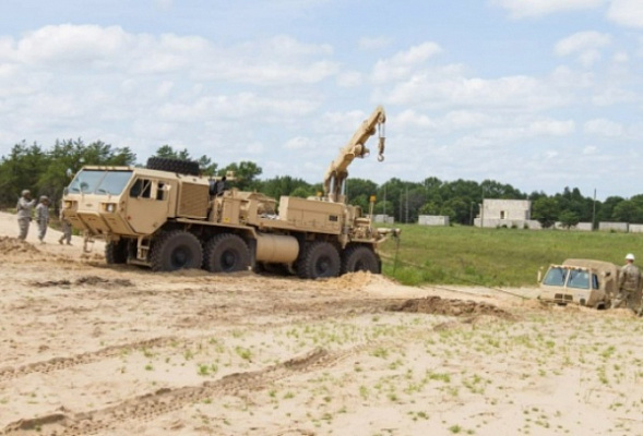 Кувейт закупит в США грузовики HEMTT и HET на сумму до 445 млн. долларов